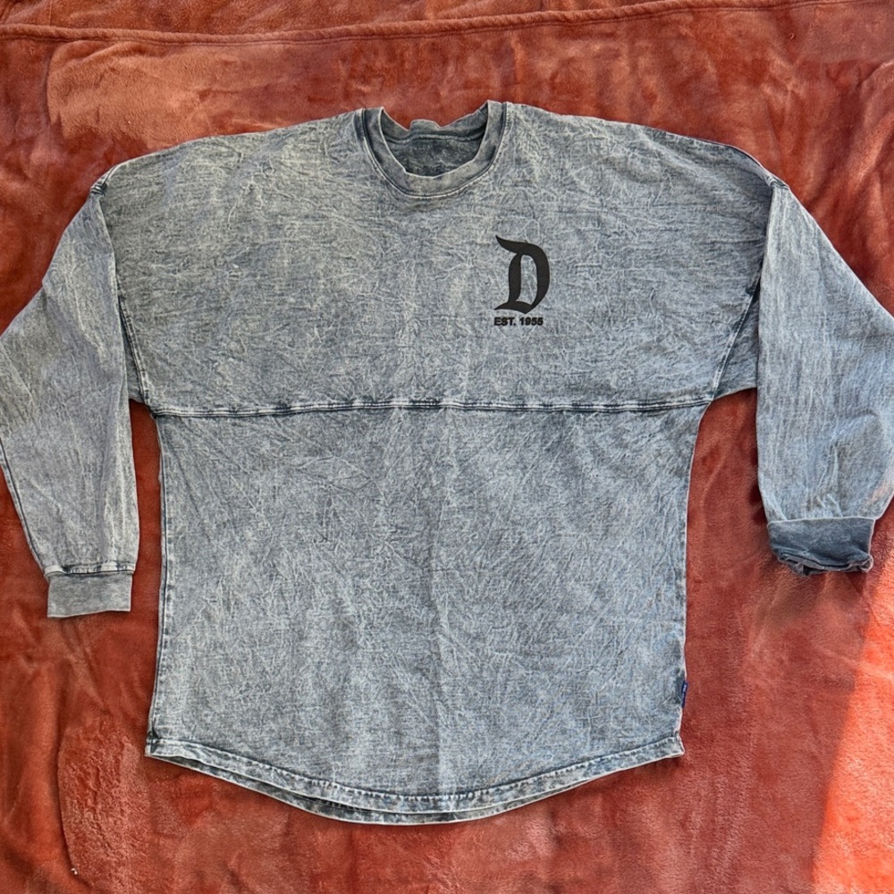 Official DISNEYLAND Resort Spirit Jersey SIZE M